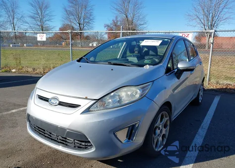 2013 Ford Fiesta Titanium из США, поврежденный, VIN 3FADP4FJXDM218086